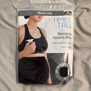 Time and Tru women’s nursing sports bra